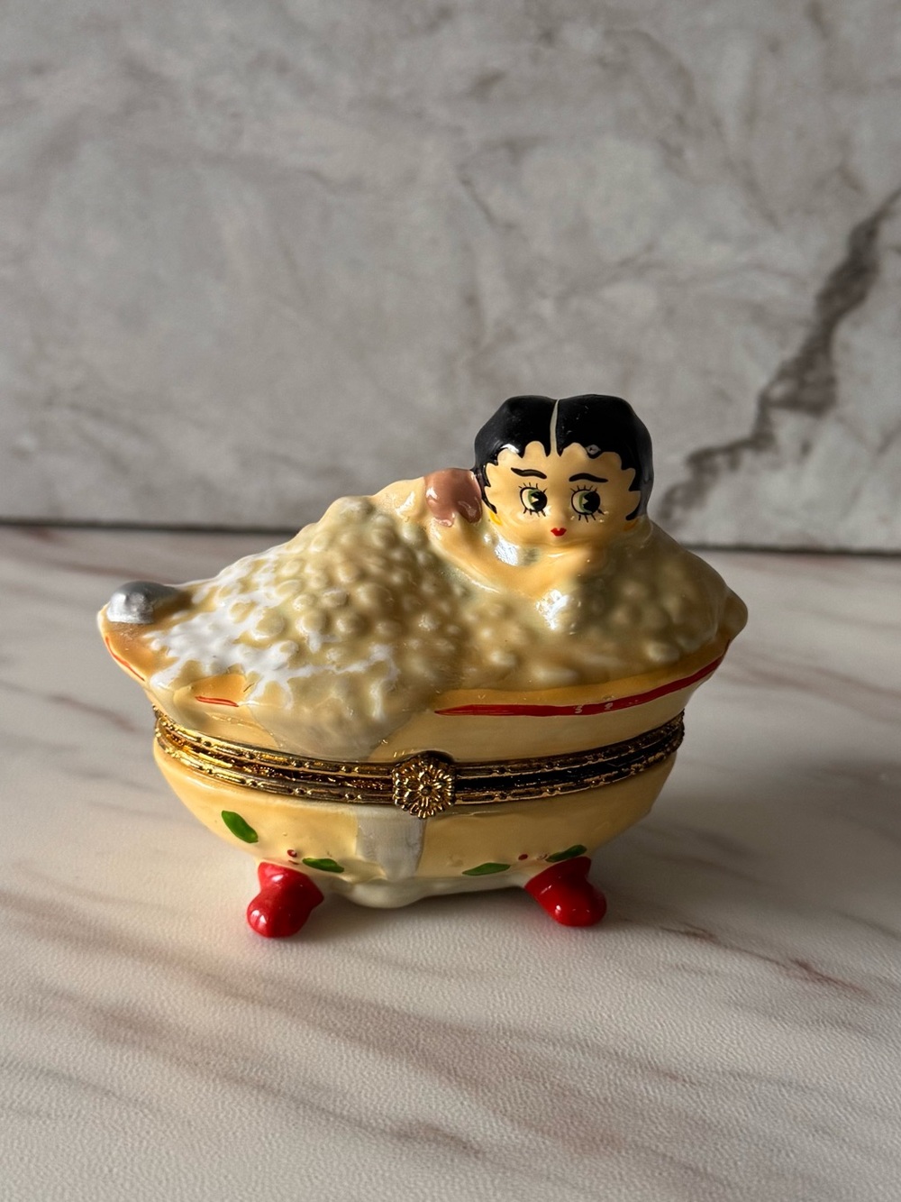 Betty Boop Bubble Bath Trinket Box Jewelry Box 1999 King Features